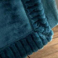Catherine Lansfield Velvet & Fur Throw Teal 8 Catherine Lansfield Velvet & Fur Throw Teal -Haven Home Shop 51316 30059