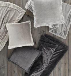 Catherine Lansfield Velvet & Fur Throw Silver Grey 7 Catherine Lansfield Velvet & Fur Throw Silver Grey -Haven Home Shop 51317 30063